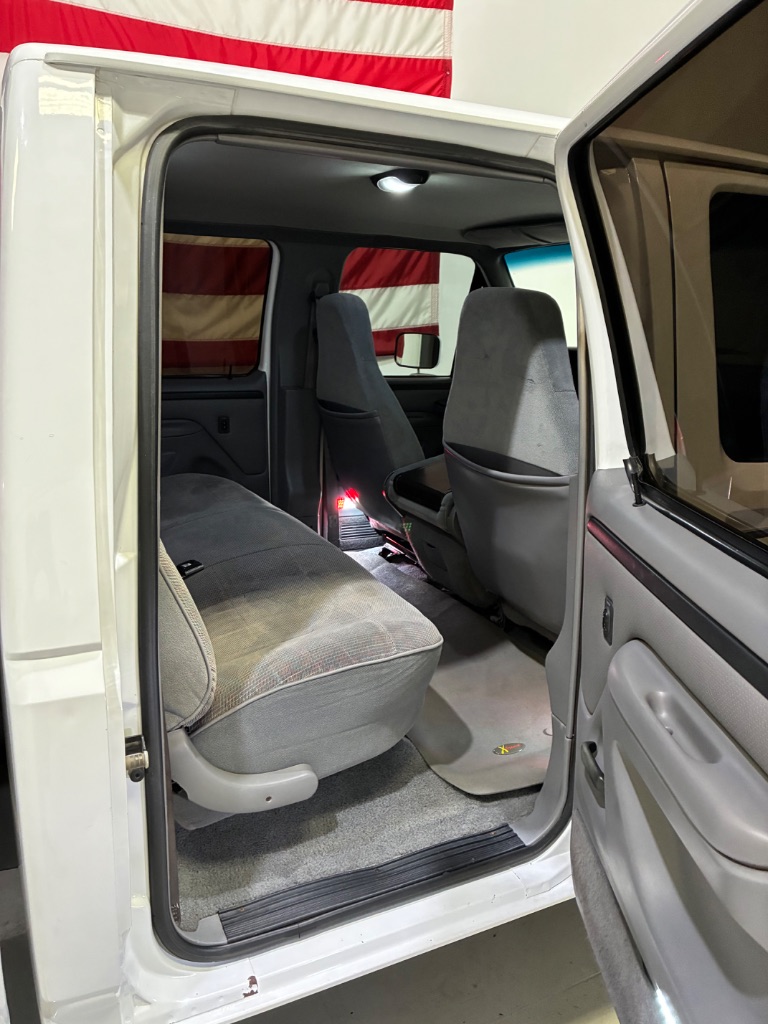 1997 Ford F-350 XL - Photo 15