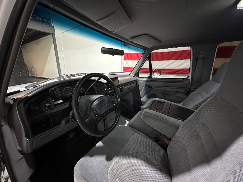1997 Ford F-350 XL - Photo 7