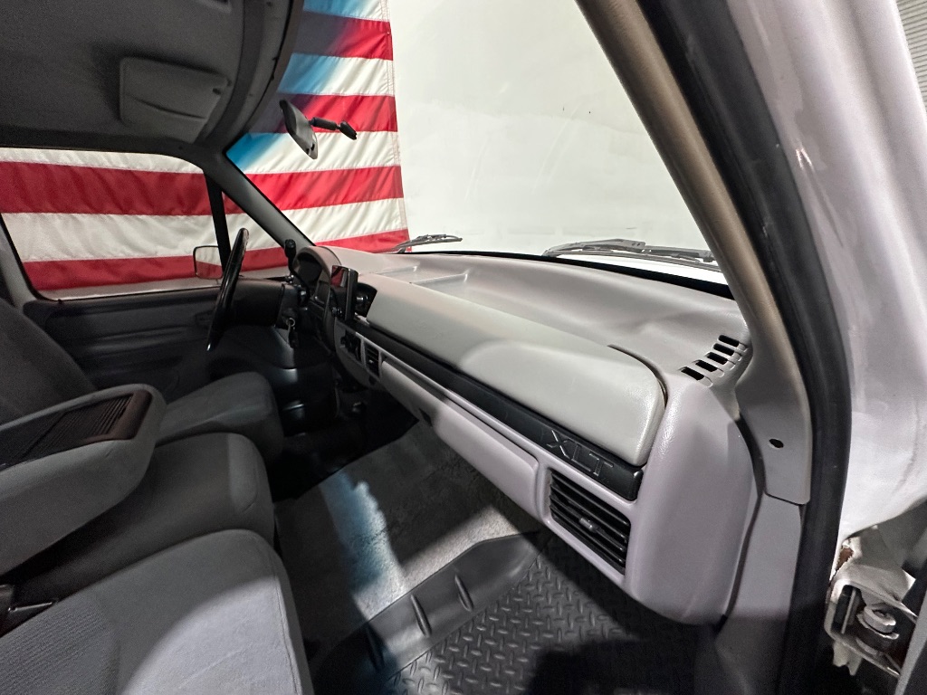 1997 Ford F-350 XL - Photo 44