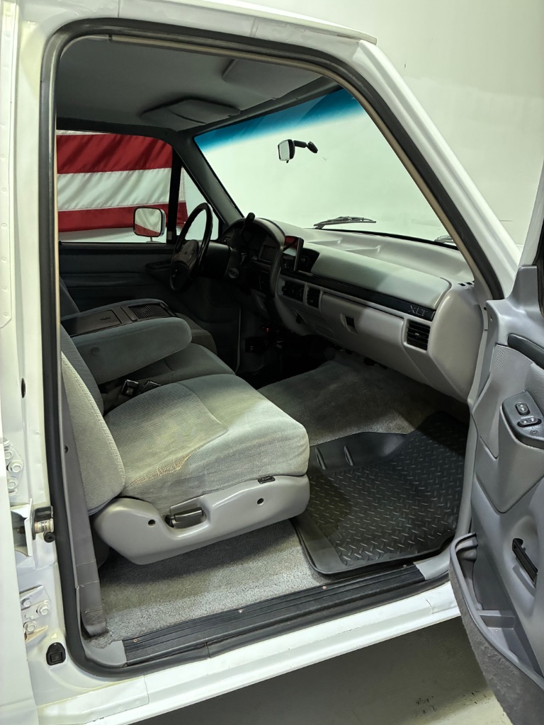 1997 Ford F-350 XL - Photo 13